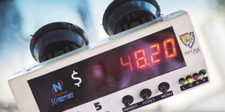 Suspender temporalmente el uso del taxímetro; Semovi anuncia consulta ciudadana para decidir su futuro